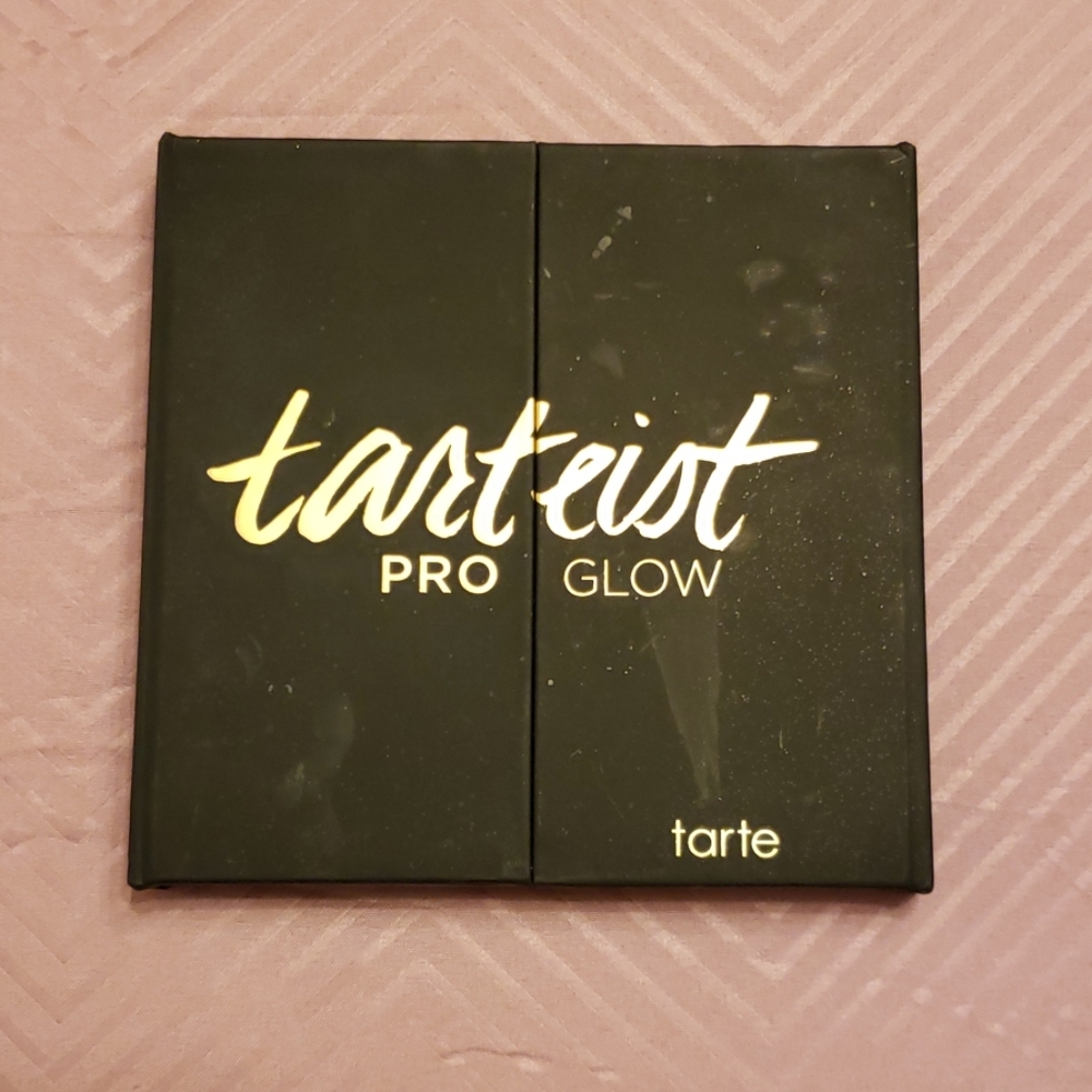 Pro Glow Contour & Highlighter palette